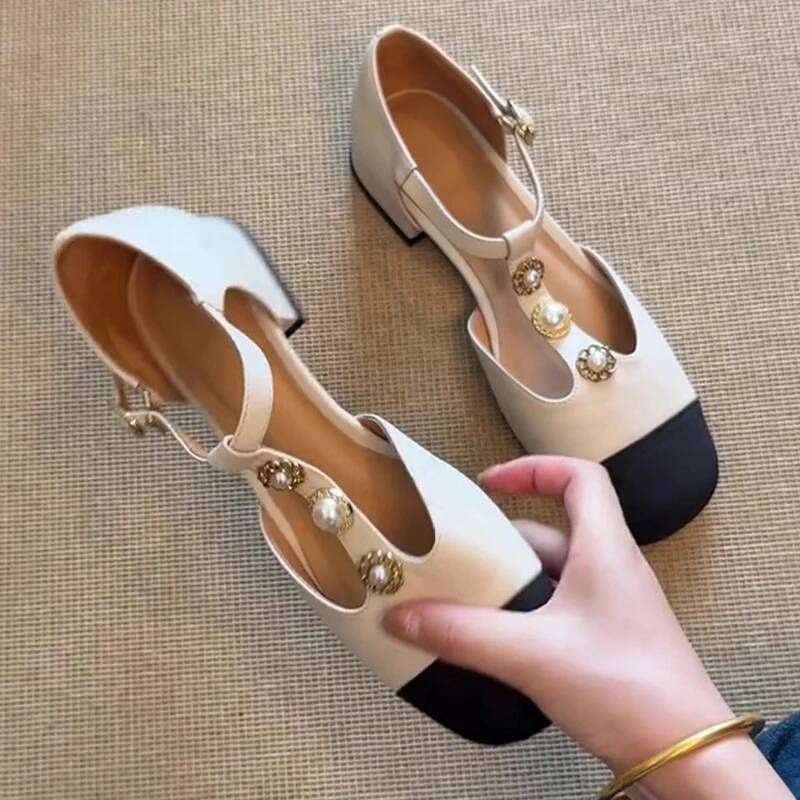 Kadın Kare Ayak Topuklu Sandal - Sandals incelemesi ve fiyatı